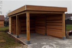 Carport met kleine berging