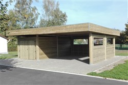 Carport met plat dak en opbergruimte
