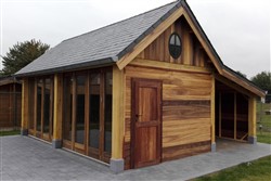 Eiken tuinhuis zijkant