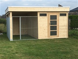 Tuinhuis met geïntegreerde hondenren