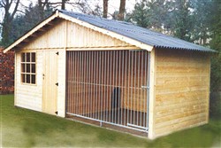 Tuinhuis met hondenren en zadeldak