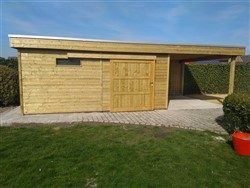Tuinhuis met plat dak in hout