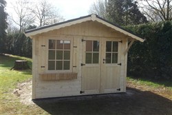 Tuinhuis met zadeldak en dubbele deur